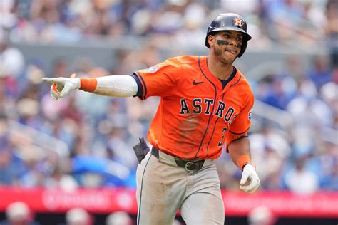 Even without Kyle Tucker, the Astros' 'selfless' offense is thriving.